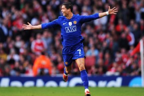 爱游戏娱乐-巴黎圣日耳曼继续高歌猛进，法甲领跑优势扩大