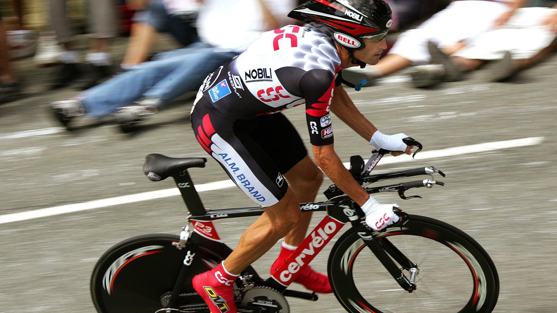 AYX GAME-_冰雪奇幻漂移赛：冬季运动新宠_，冰雪漂流